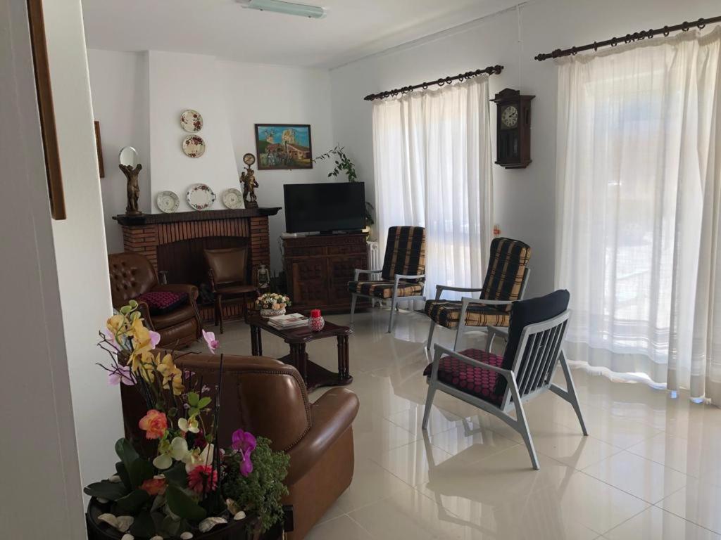 Отель Residencia Maria Jose Фатима Экстерьер фото